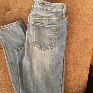 Universal Thread Jeans